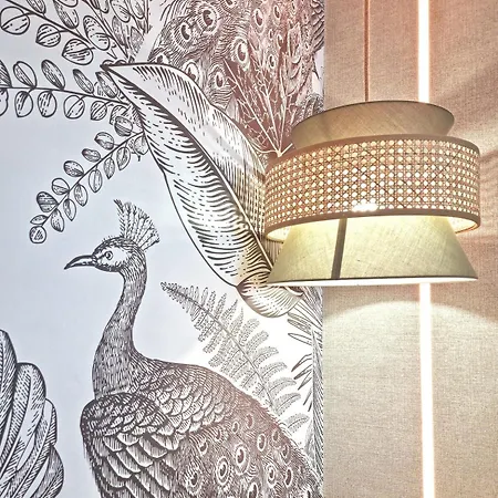 Chic & Trendy In Baixa Historic Center Appartamento
