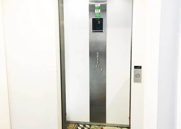 Chic & Trendy In Baixa Historic Center * Лиссабон