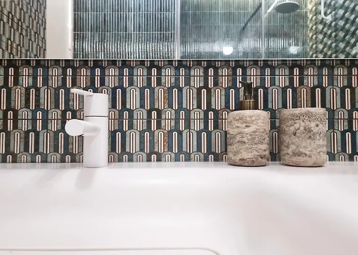 Chic & Trendy In Baixa Historic Center Апартаменты *